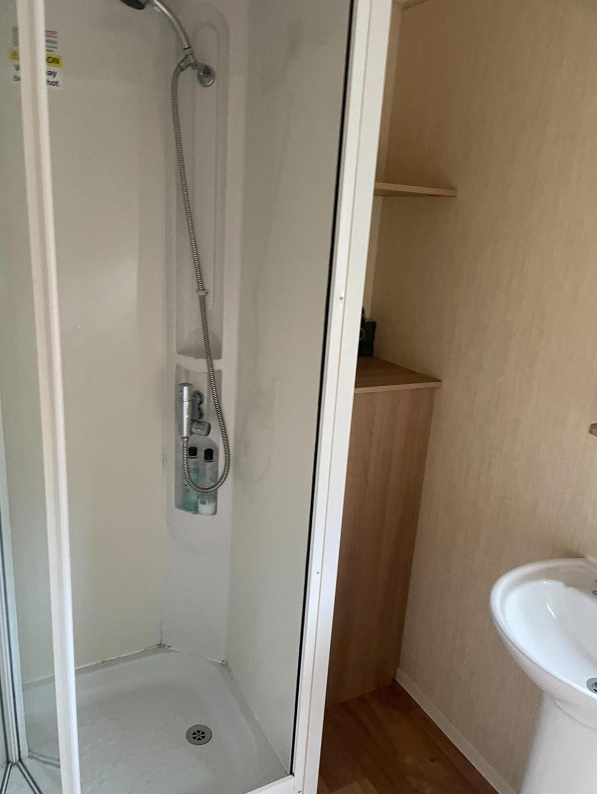3 Bedroom Static Caravan With Sea View In Clarach Bay Village Abi Horizon Holiday home Aberystwyth