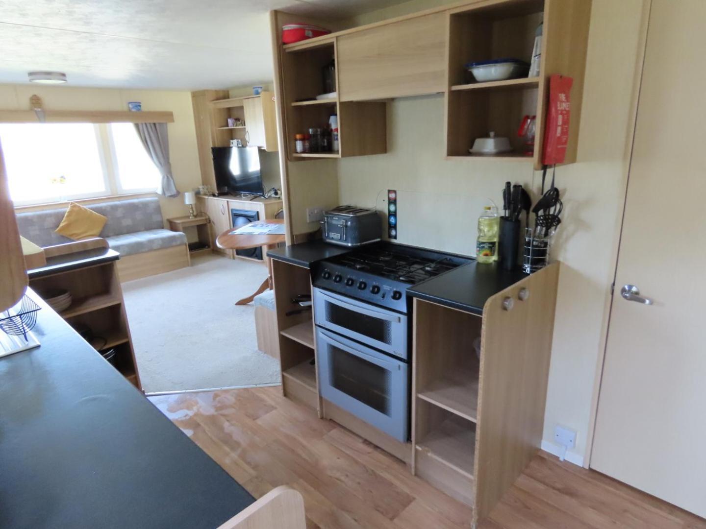 Holiday home 3 Bedroom Static Caravan With Sea View In Clarach Bay Village Abi Horizon