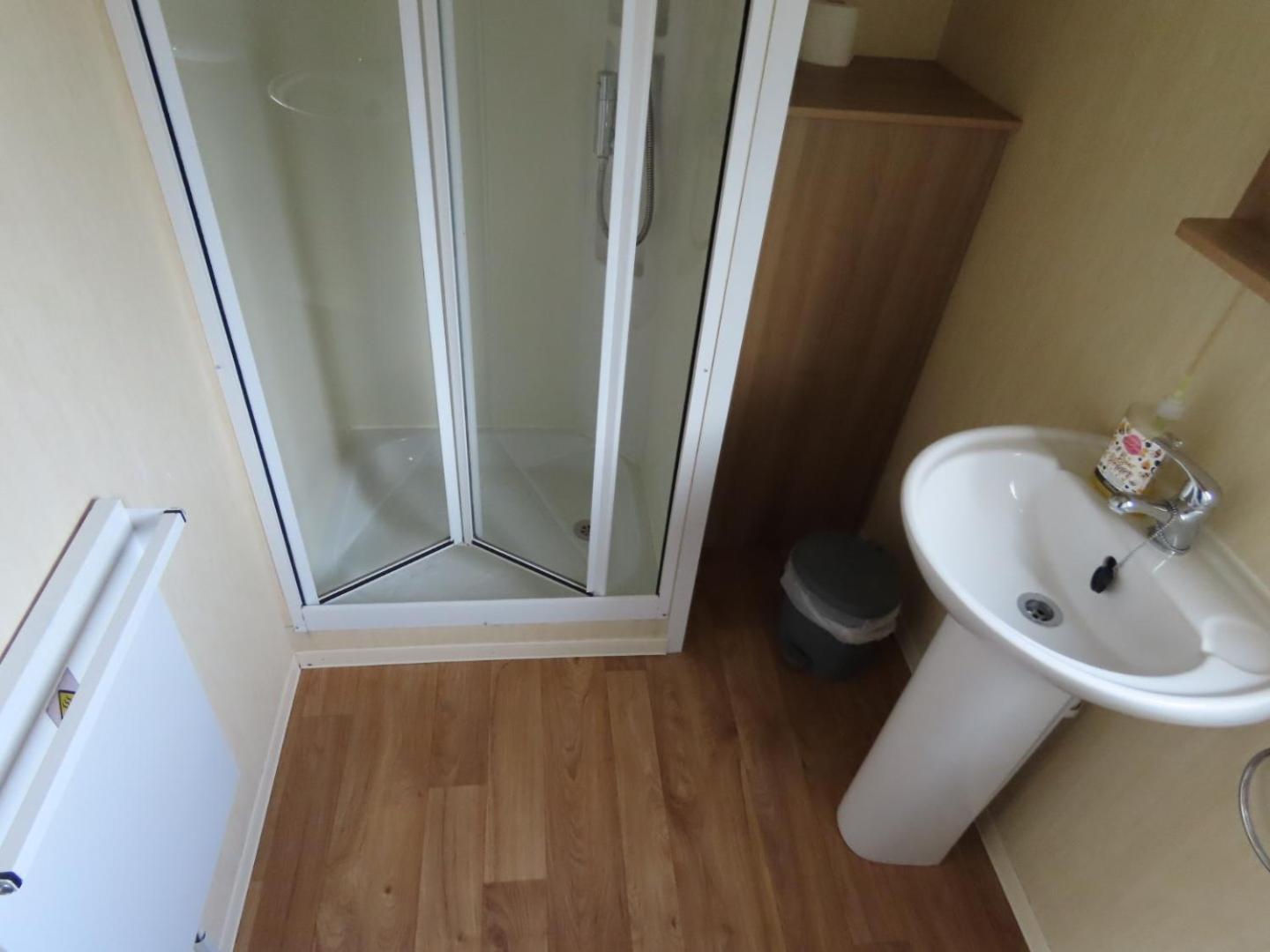 3 Bedroom Static Caravan With Sea View In Clarach Bay Village Abi Horizon Holiday home Aberystwyth